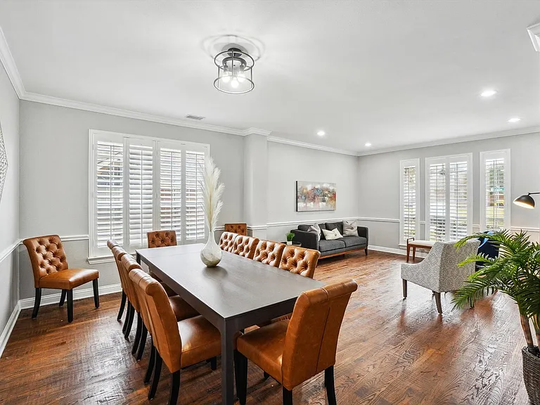 2401 Scarlet Oak Dr — Photo 11