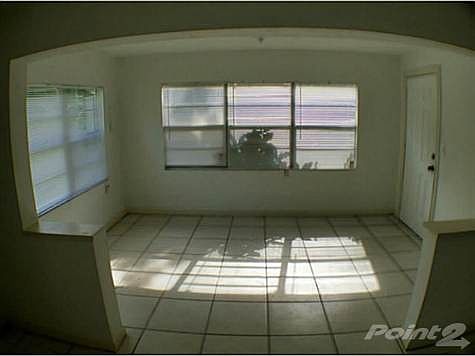 4th image of 595 NW 88th St APT 3