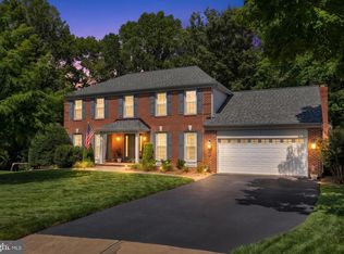 8101 Jeffrey Ct, Fairfax Station, VA 22039