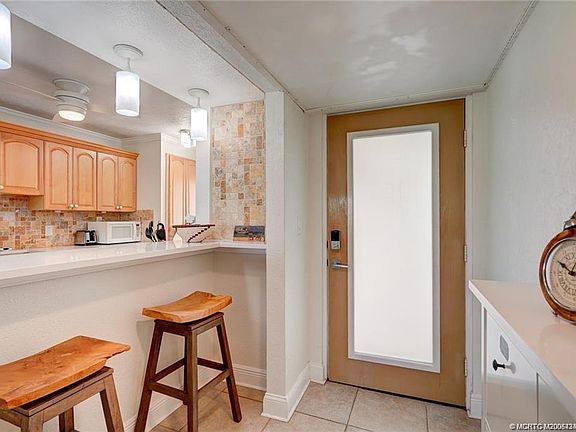5th image of 1289 NE Ocean Blvd APT 5