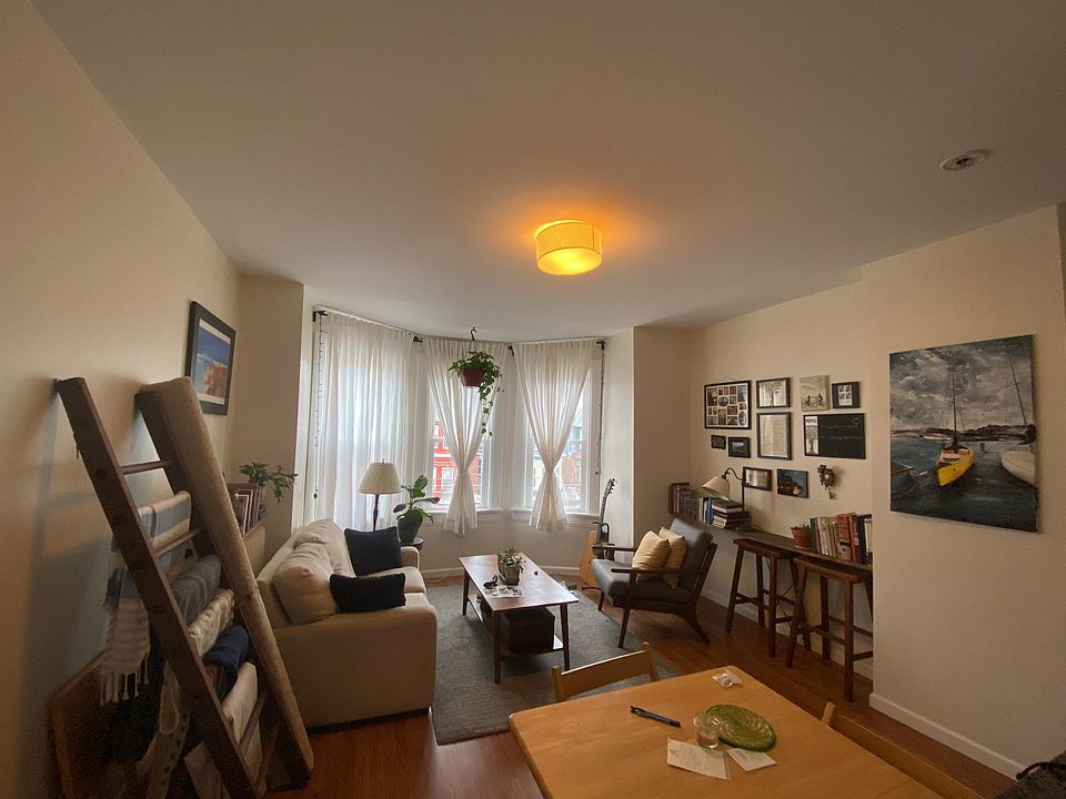 Living room/Dining room