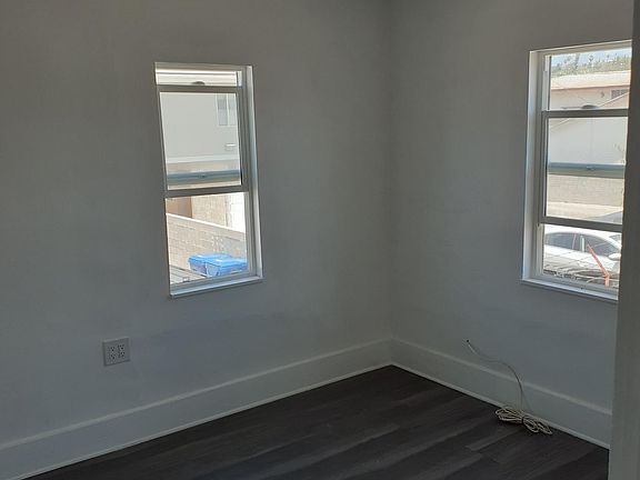 4th image of 521 Bridewell St