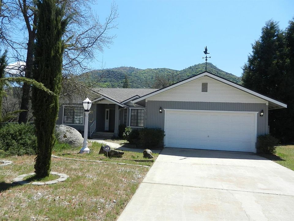 1st image of 46060 Beechwood Dr