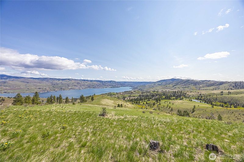 4th image of 1 Bear Mountain Road