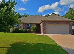 1904 Quinlan Ave, Lowell, AR 72745