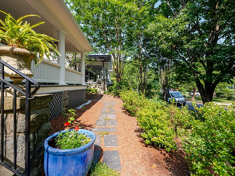 3906 Ingomar St NW — Photo 80