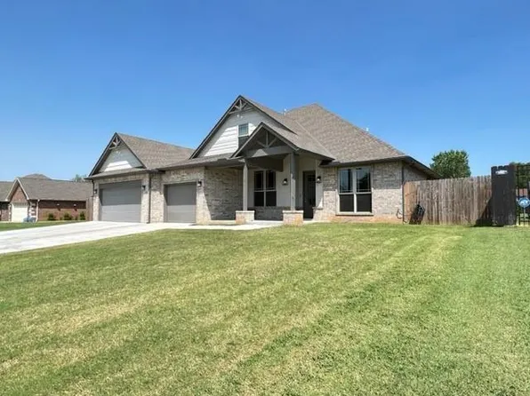 916 Morning Glory Ln, Seminole, OK 74868