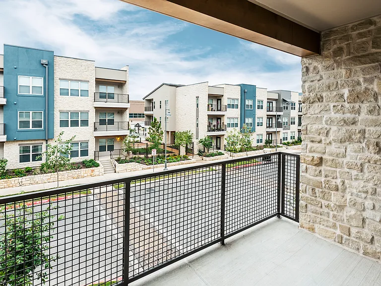 Dwell at Legacy — Photo 25