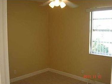 1st image of 1033 Twin Lakes Dr