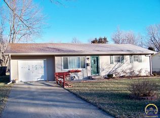 86 Grasshopper Rd, Winchester, KS 66097