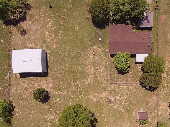 3rd image of 716 Westshore Dr