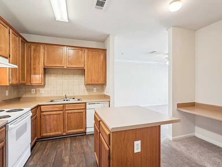 Wesley Stonecrest Apartments at Lithonia — Photo 7