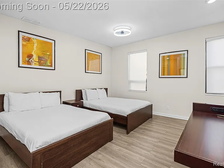 213 1/2 N Main St #ANN — Photo 25