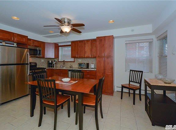 5th image of 16206 98th St