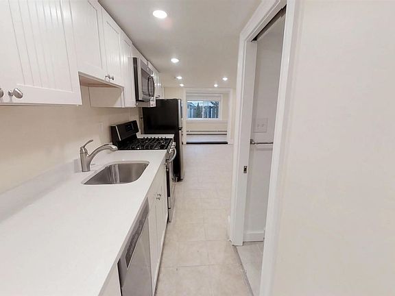 65 Walden St. #1R Cambridge (Porter Square) Shared Unit Ph