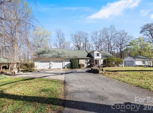 188 Oak Forest Cir, Gaffney, SC 29341