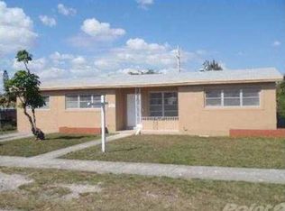 2505 NE 214th St, Miami, FL 33180