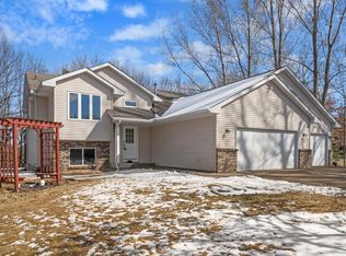 30699 Wallmark Lake Dr, Chisago City, MN 55013