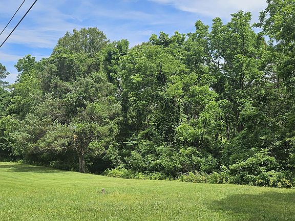 5th image of 31-35 Lakeland Pines Dr