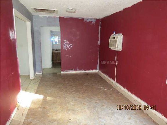 4th image of 1006 Gray St