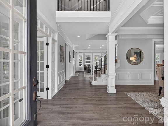 5th image of 18502 Clavemorr Castle Ct