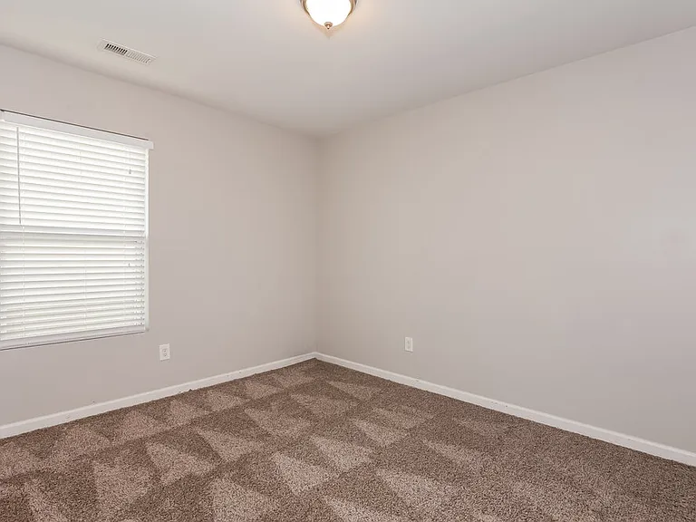 1005 Joselynn Dr — Photo 12
