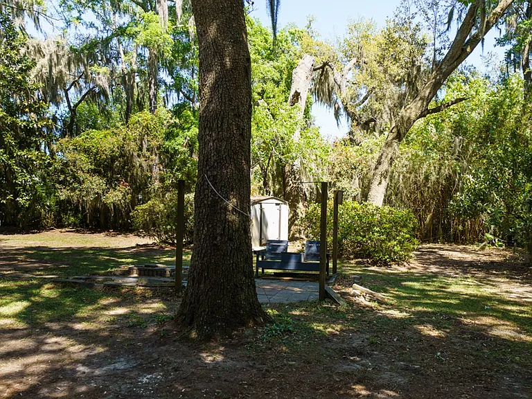 1606 Madrid Ave — Photo 44