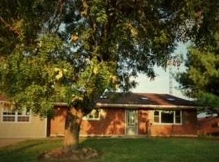 412 Falcon Dr, New Carlisle, OH