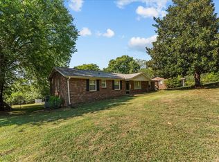 205 Bellview Dr, Mount Pleasant, TN 38474