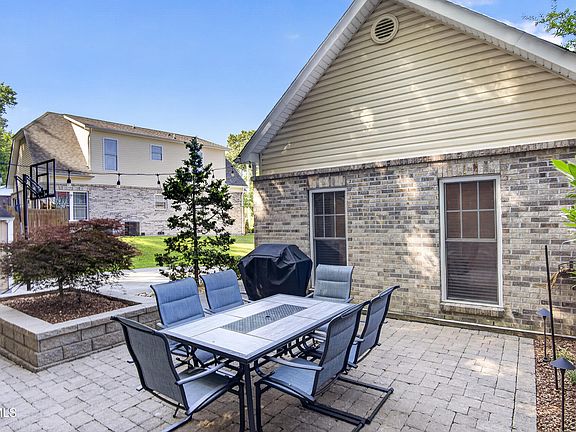 4th image of 2216 Hiwassee Dr