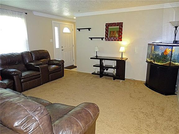 2nd image of 5249 Elmwood Dr