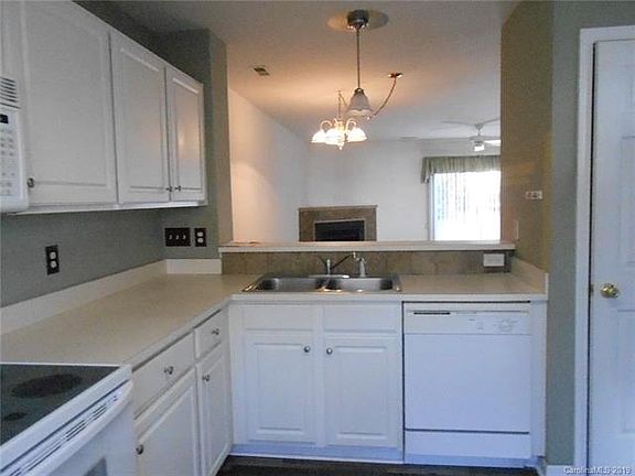 2nd image of 7508 Pilot Cove Ct