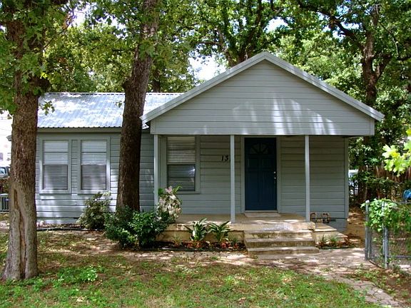 2nd image of 1311 Oakview St