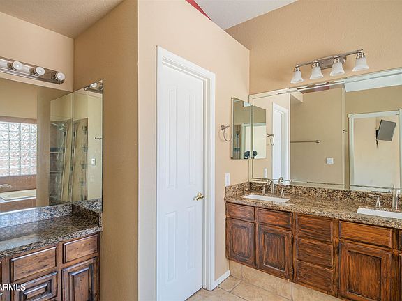 3rd image of 16257 N 49th St