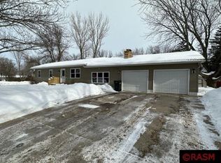 701 2nd St, Cleveland, MN 56017