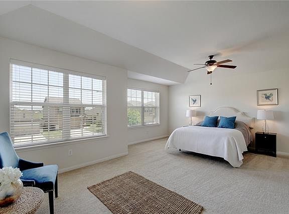 4th image of 1632 Breanna Ln
