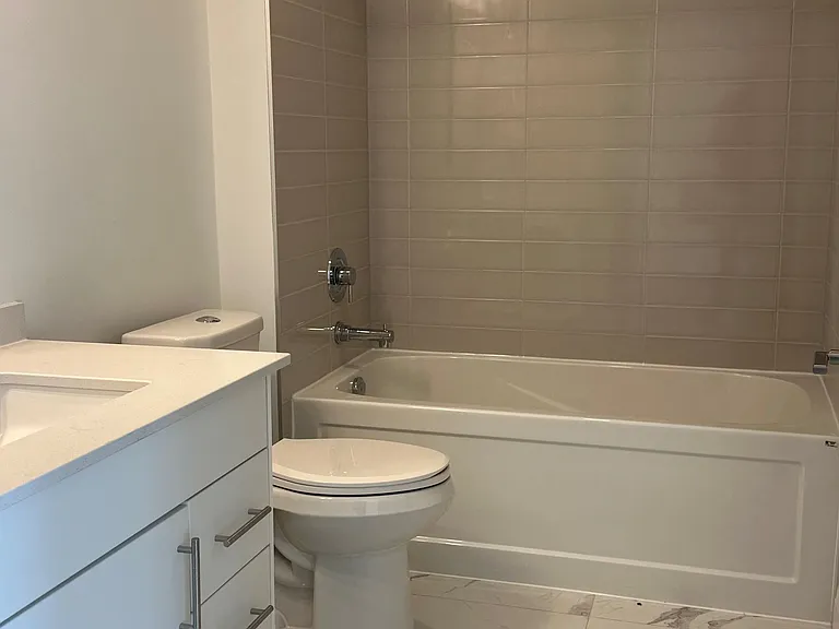 1333 Weber St E #306 — Photo 29