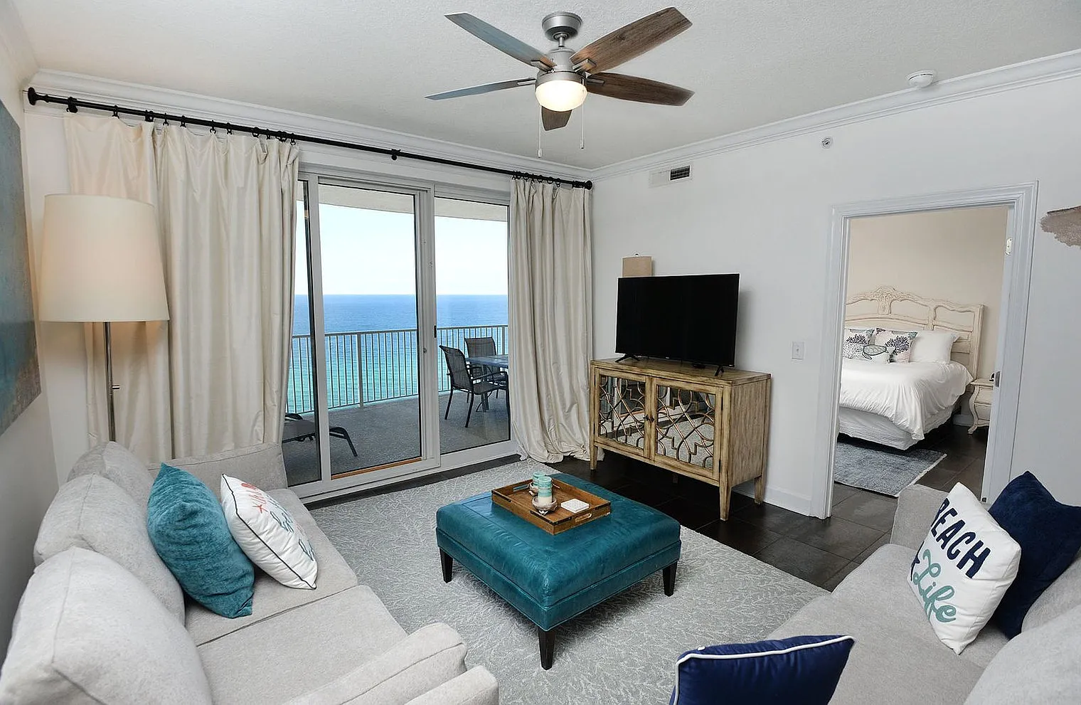 2 bed, 2.0 bath, 1140 sqft, $6,388 — Photo 2