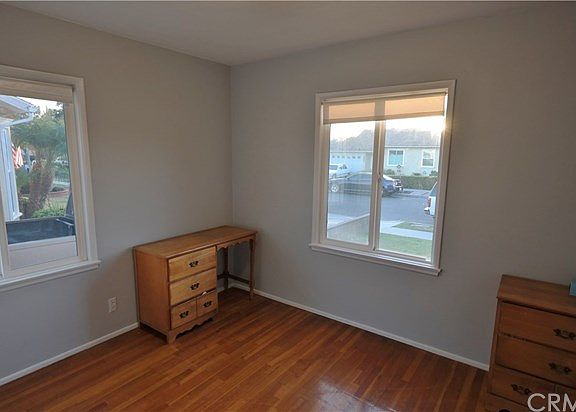 5th image of 4538 Coldbrook Ave