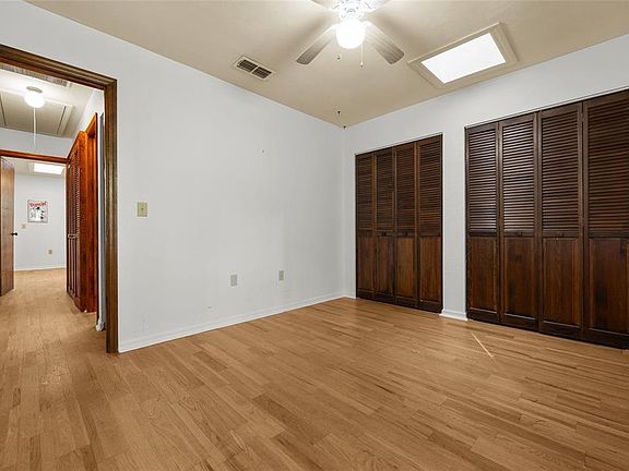 4th image of 5128 SW 86th Ter