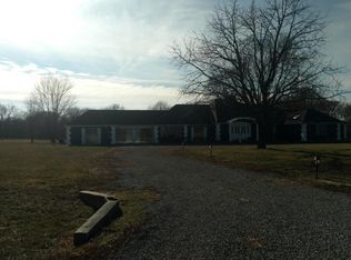 21410 S Gardner Rd, Gardner, KS 66030