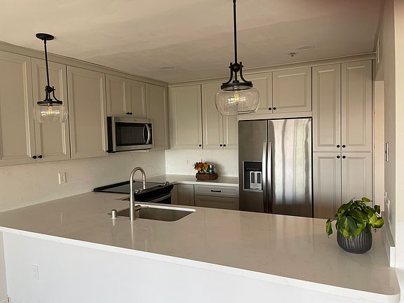 4th image of 2568 Albatross St Unit 4C