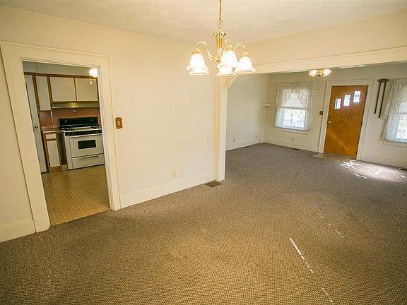 5th image of 714 S 22nd St