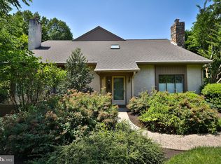 4 High Gate Ln, Blue Bell, PA 19422