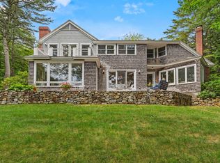 89 Schooner Ridge Rd, Cumberland Foreside, ME 04110