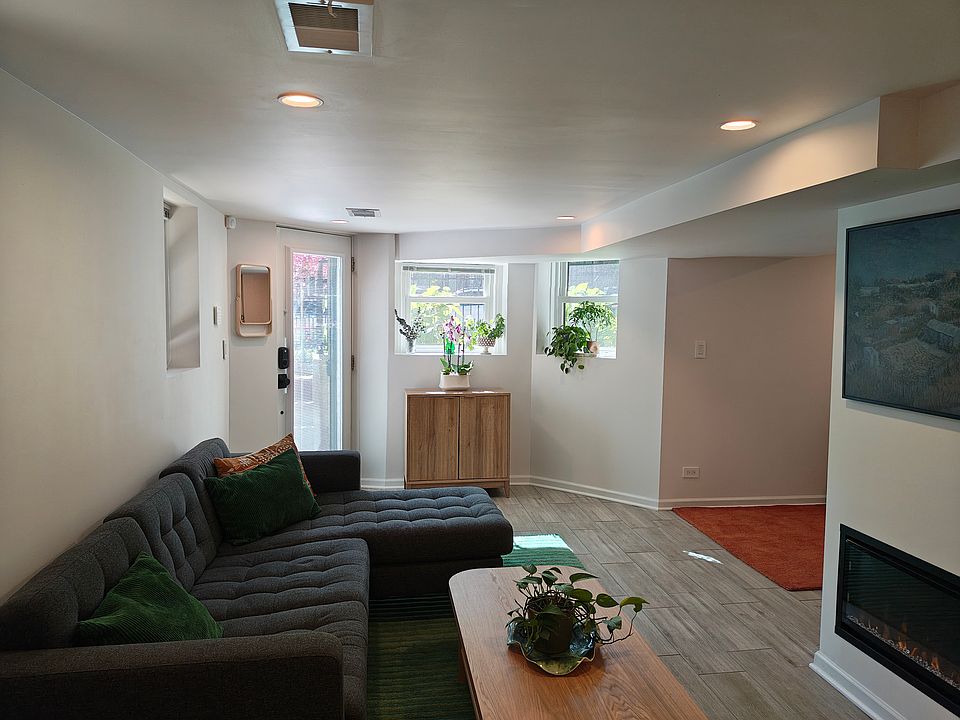 This is a garden unit, but it gets lots of light.