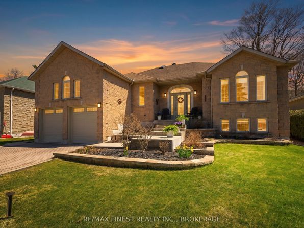 26 Kenwoods Cir, Kingston, ON K7K 6Y1