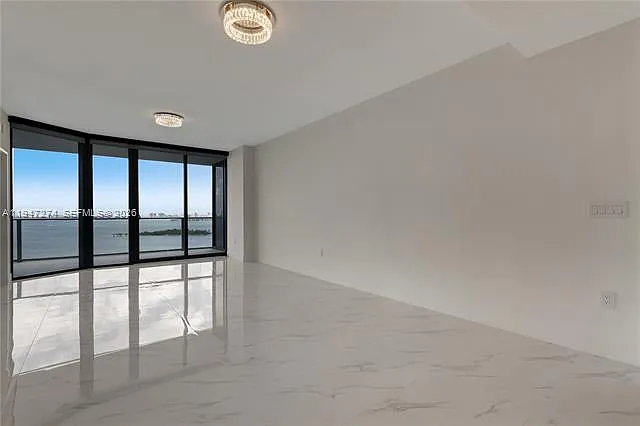 700 NE 24th St #4106 — Photo 38