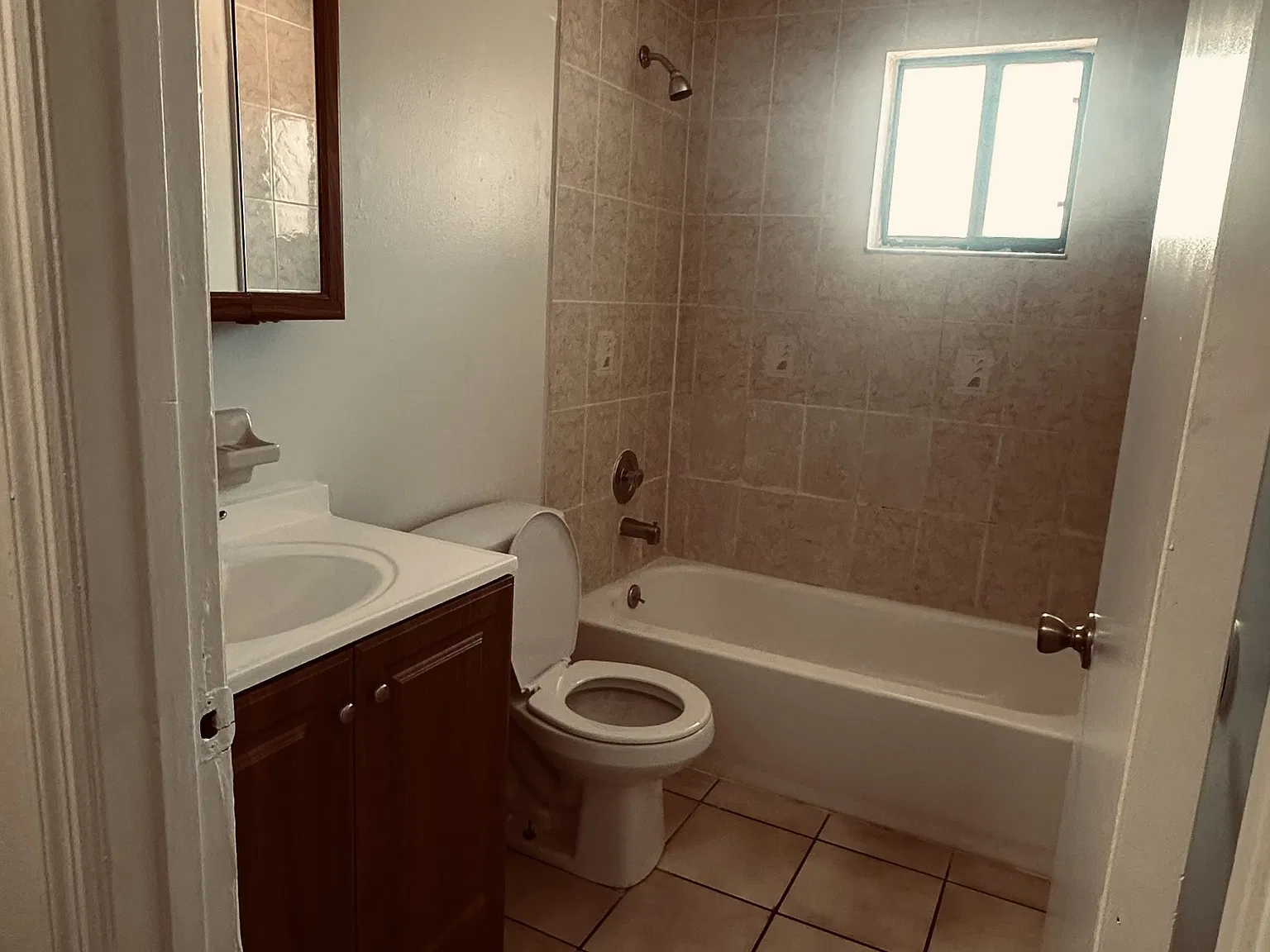 901 Hickory Street - 207 — Photo 4
