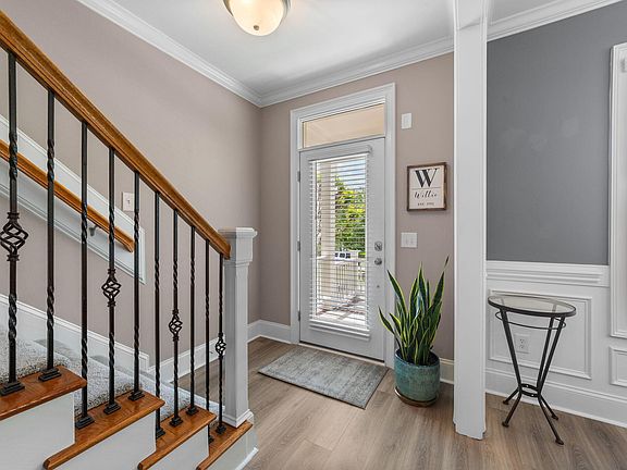 3rd image of 5007 Sunny Creek Ln